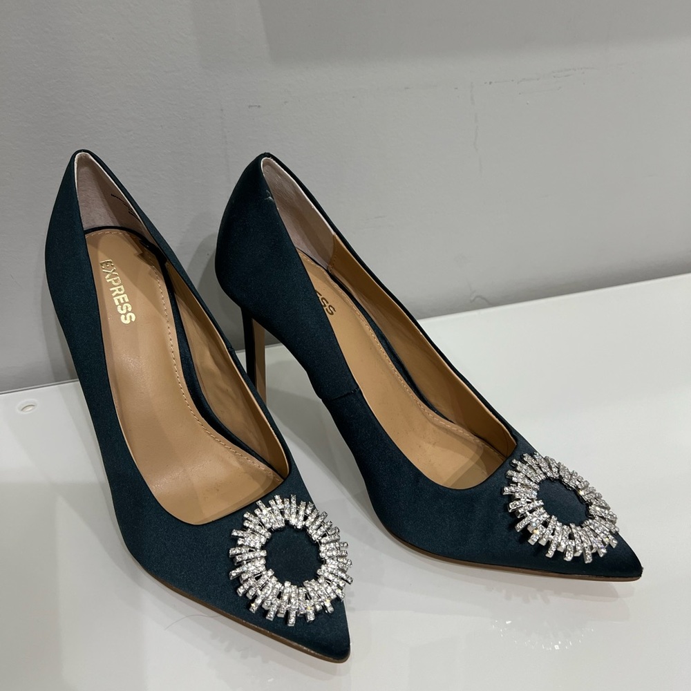 Express heels